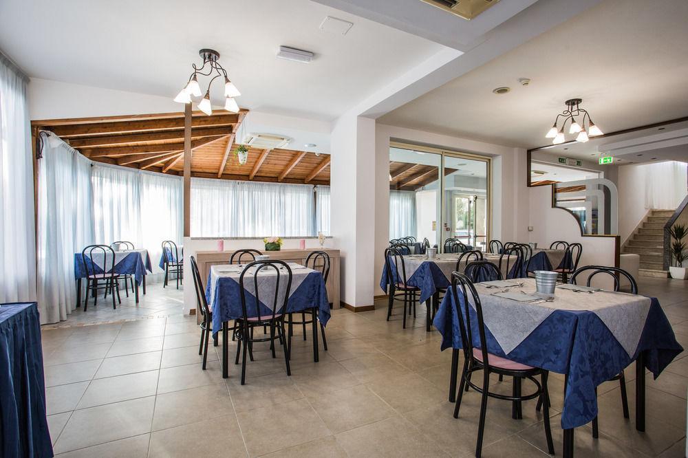 Hotel Nancy Rimini Exterior photo