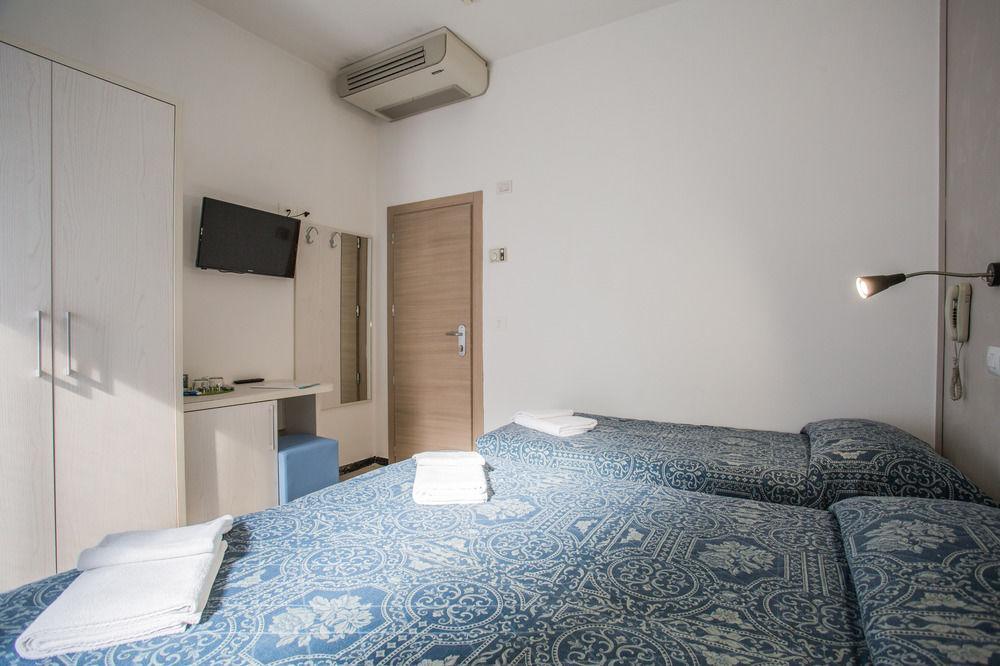 Hotel Nancy Rimini Exterior photo